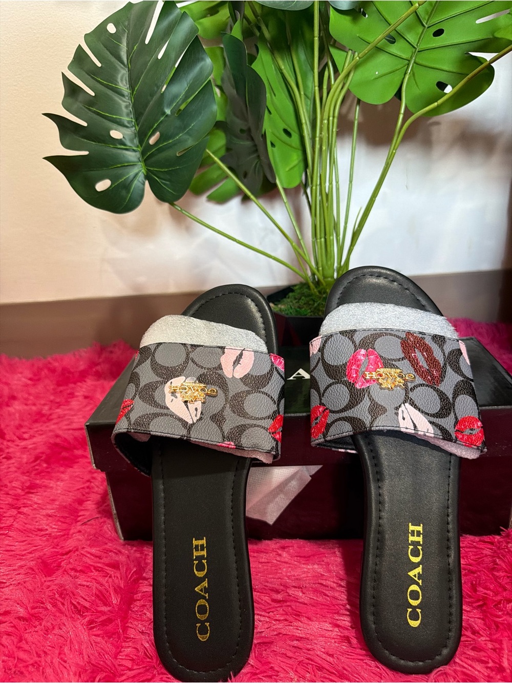 Coach Black Slide Sandals with Gray Signature & Red/Pink Lip Print